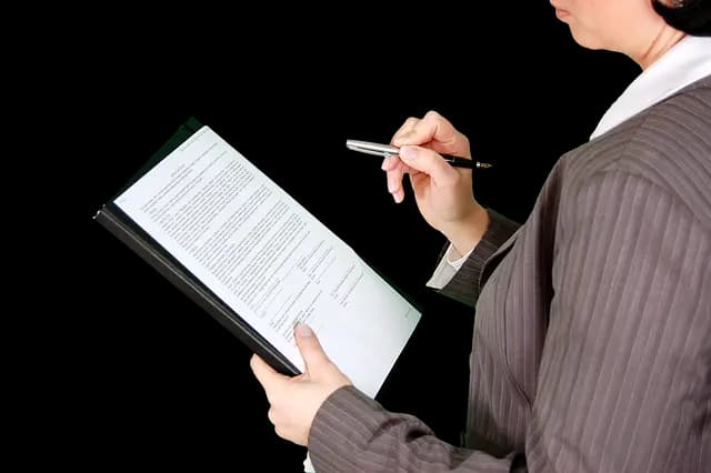 Les 5 Astuces pour Choisir un Électricien Rapide et Efficace