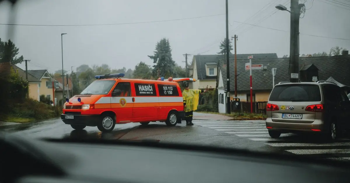 Pourquoi Opter pour un Électricien Rapide en Urgence?