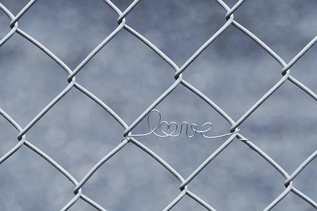 Comment Choisir le Bon Électricien Rapide pour vos Urgences